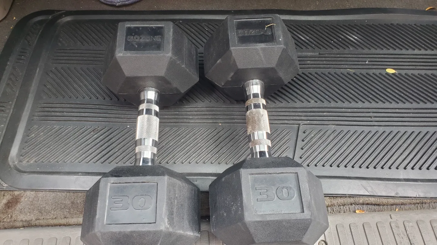 Dumbells 35 KG and 30 KG image indicator(2)