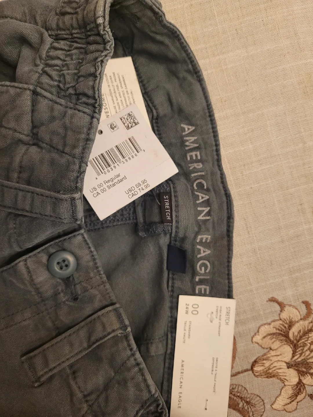 American Eagle Cargo Pants - Size 00, Olive Green image indicator(2)