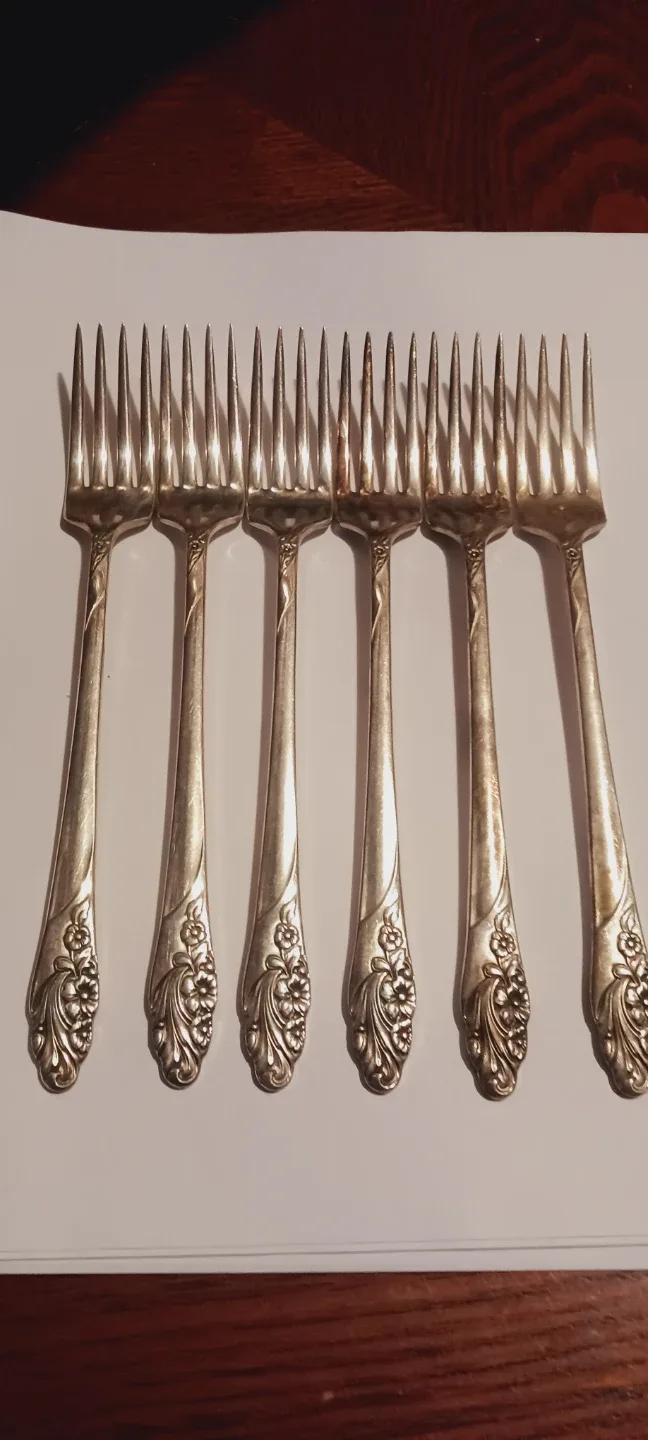 Beautiful Set.of 6 Silver Plated Forks thumbnail