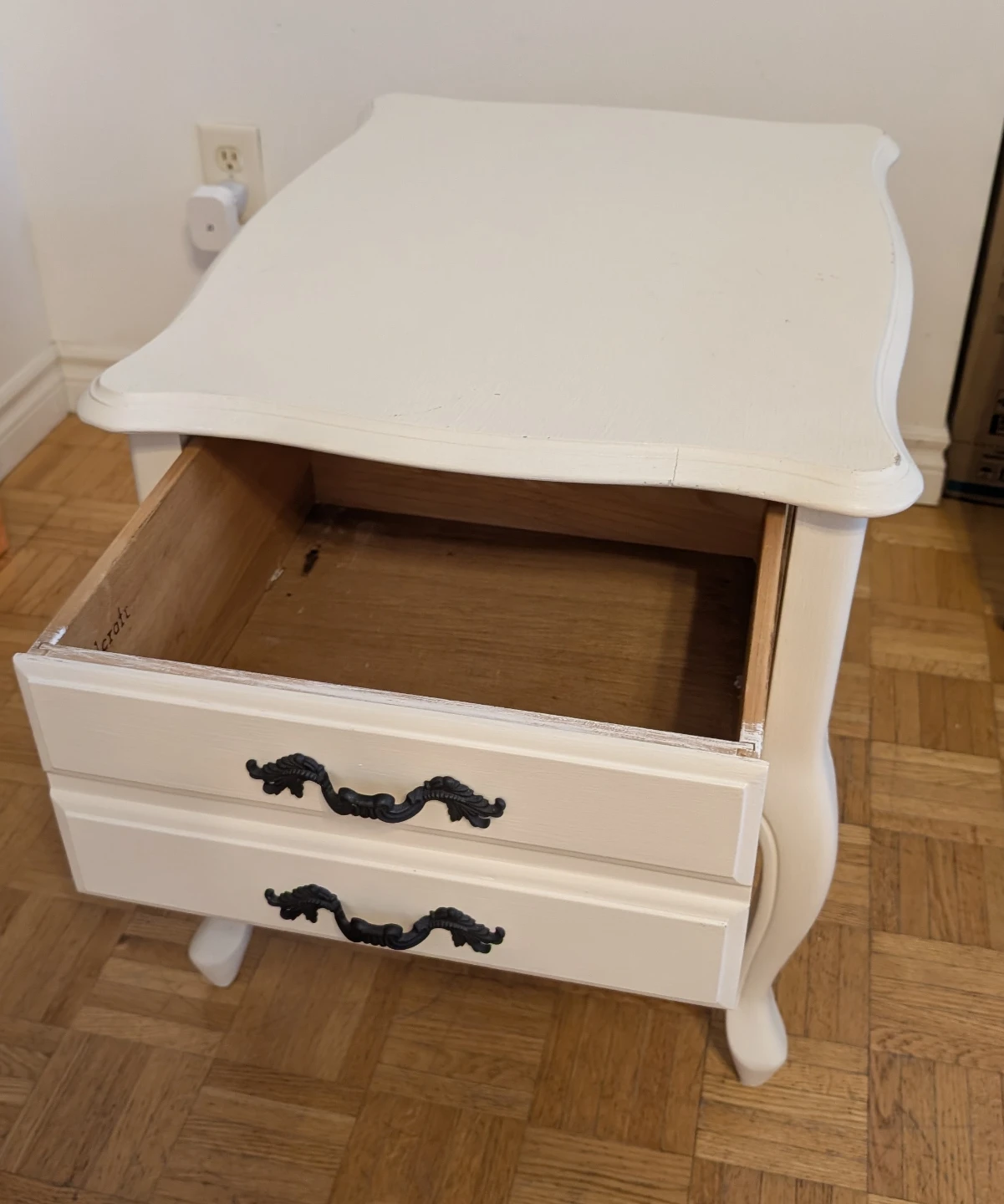 (Used) Side Table / Night Stand - photo 3
