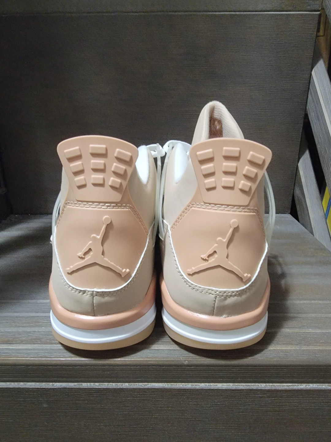 Jordan 4 Retro SE Craft Photon Dust Shoes - photo 4