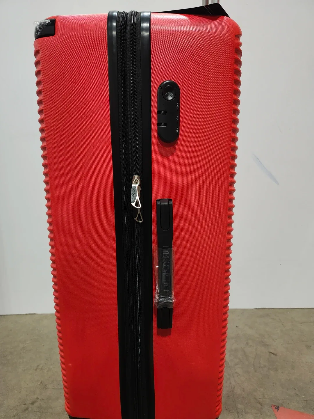 Toscano Hardside Luggage Large Medium Carry On Baggage On Sale image indicator(7)