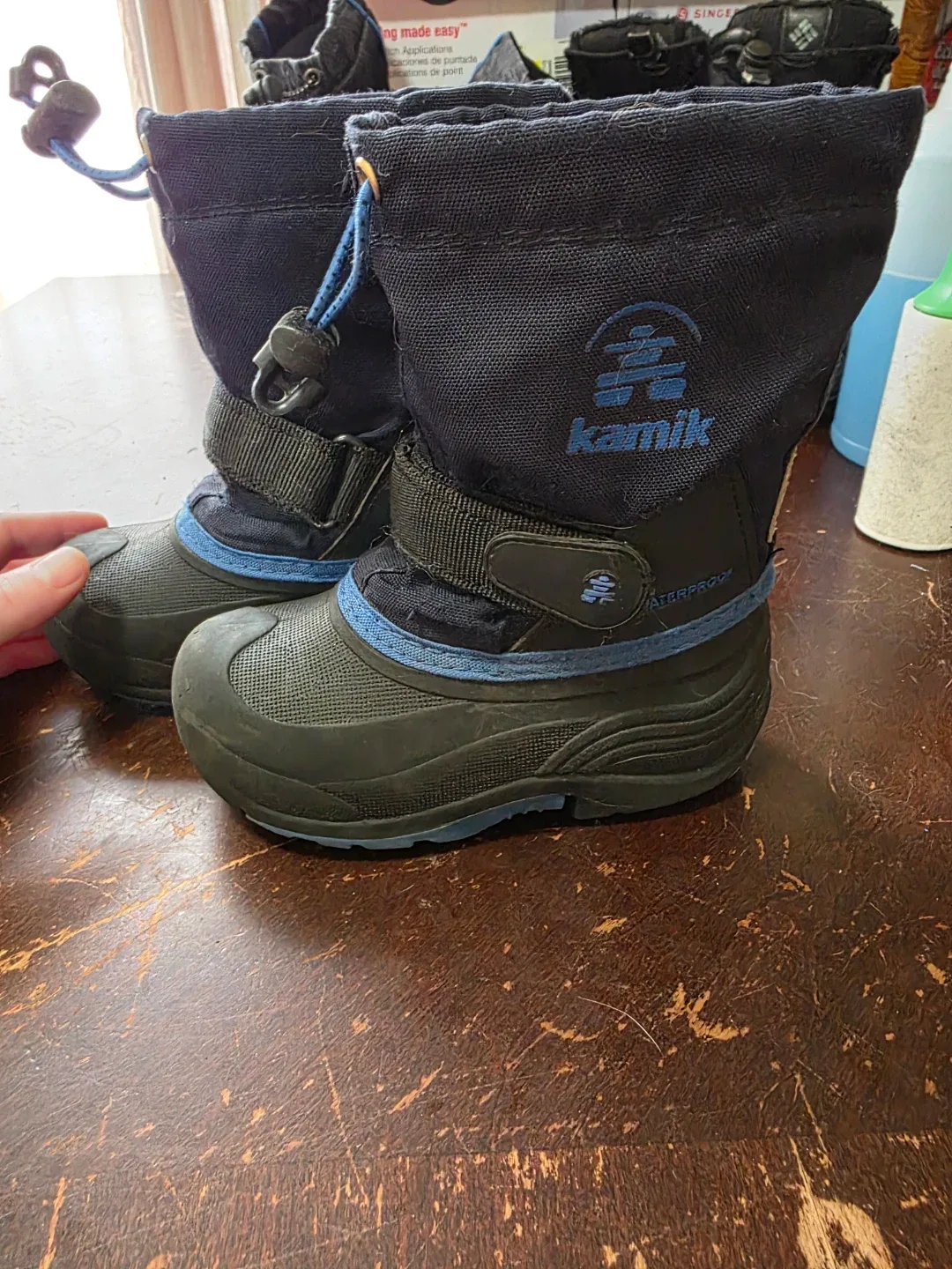 Kamik Size 9 Kids Winter Boots image indicator(2)