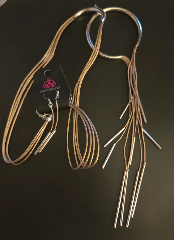 Paparazzi Jewelry Set - Necklace, Earrings & Bracelet