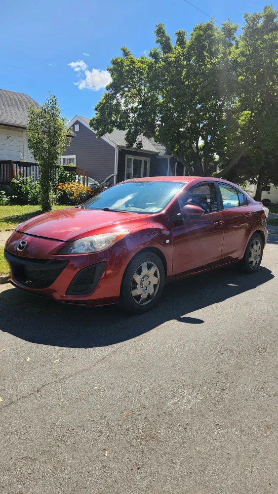 Mazda 3 Sedan, Red image indicator(9)