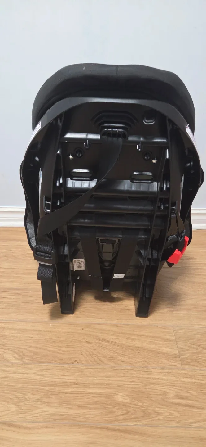 Evenflo Car Seat - Black & Grey image indicator(3)