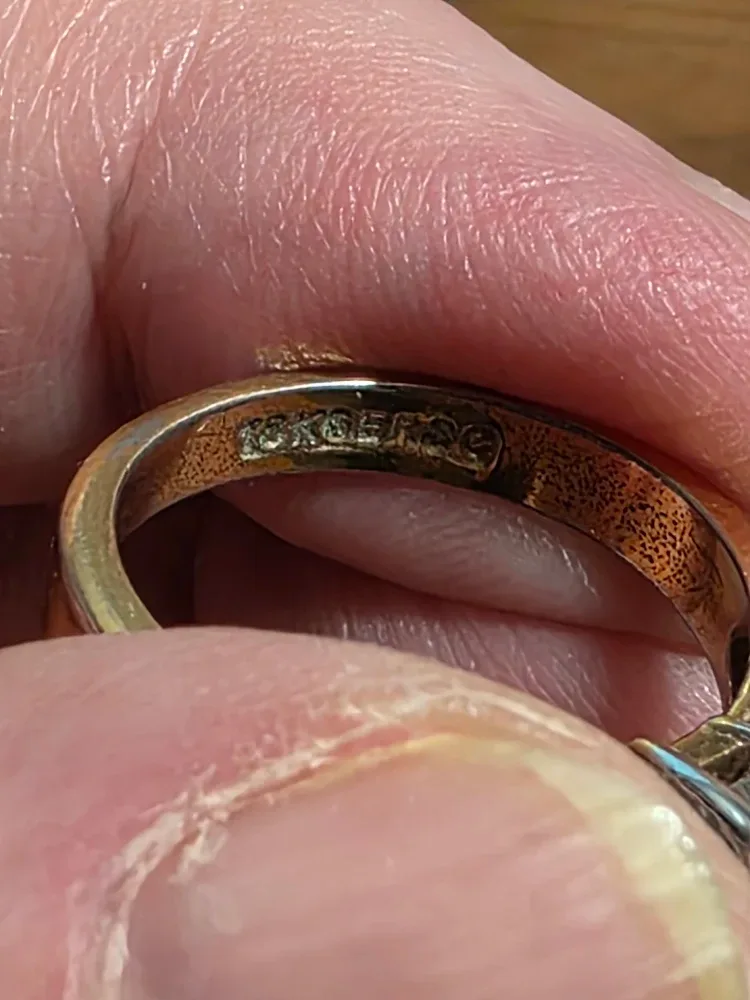 Vintage 10k Gold Ring with Cubic Zirconia image indicator(3)