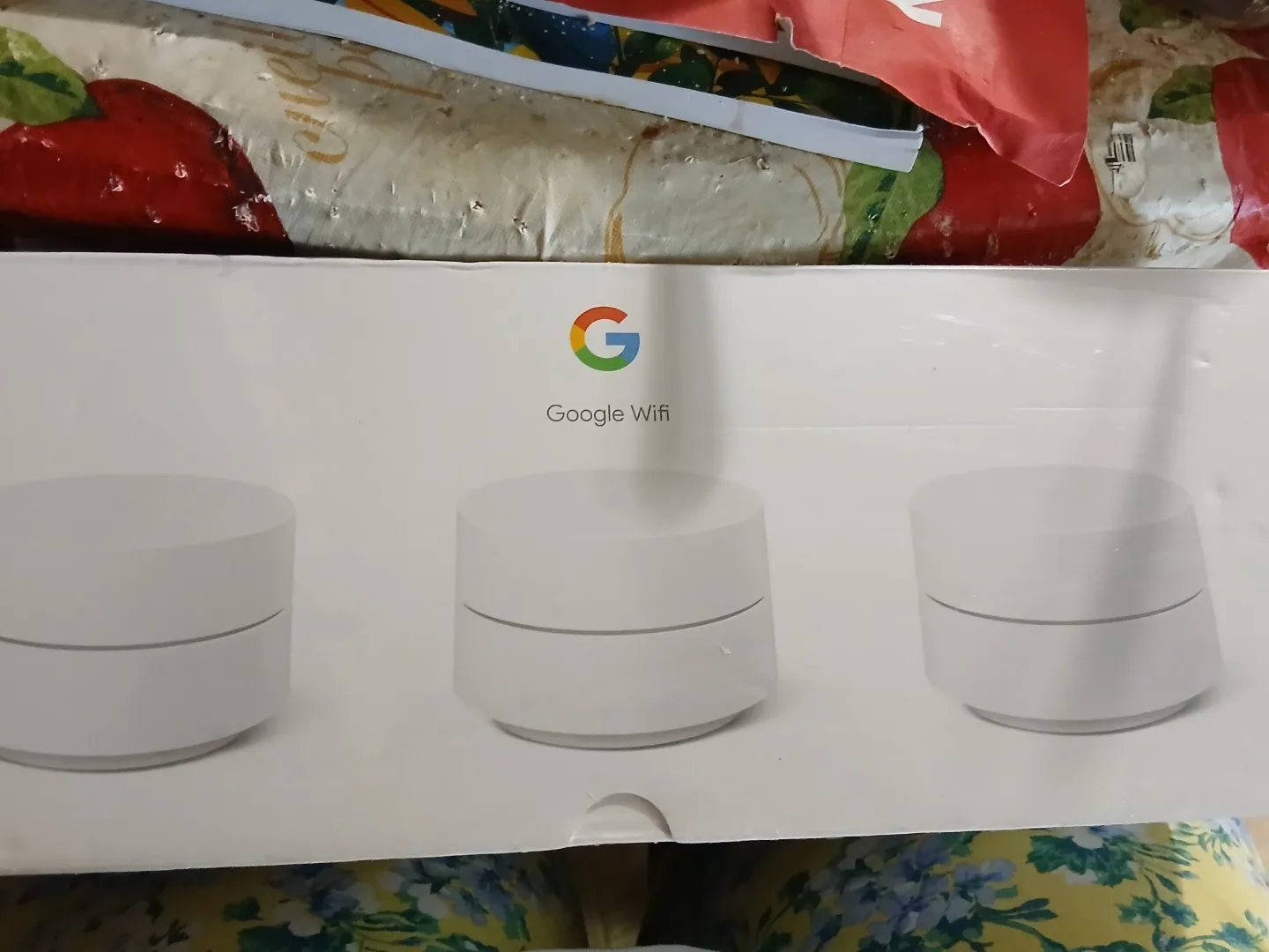 New never used  Google Whole Home Mesh Wi-Fi System (set of 3) image indicator(4)