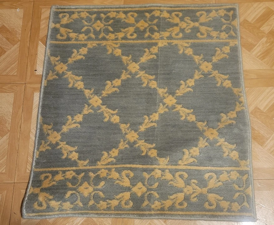 Gray & Gold Floral Rug
