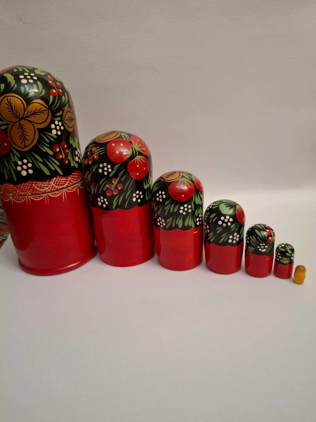 Matryoshka Nesting Dolls image indicator(5)