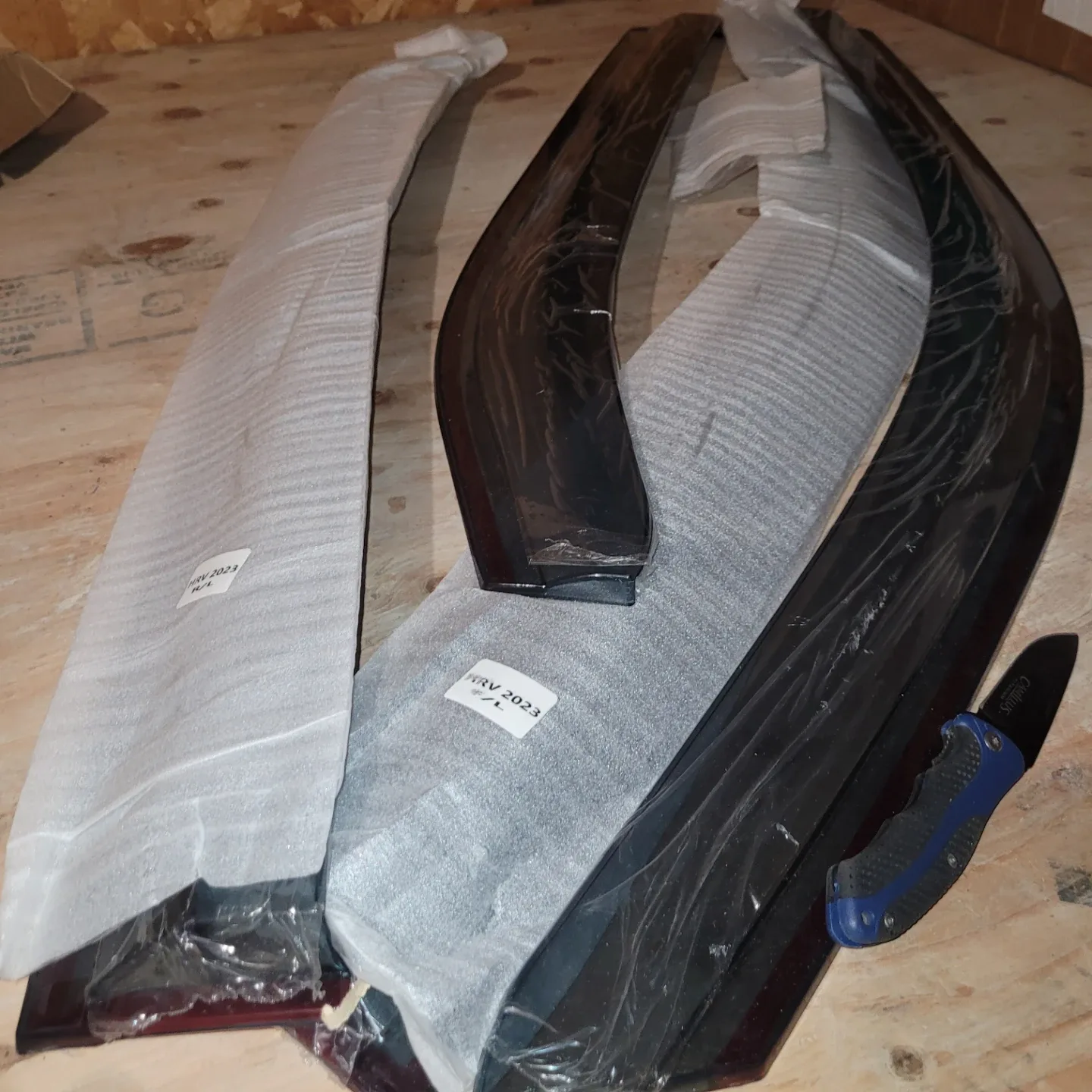 HRV Window Visors for sale image indicator(2)