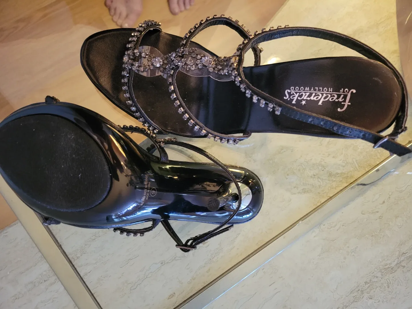 Frederick's of Hollywood Black Heels - Size 9M image indicator(2)