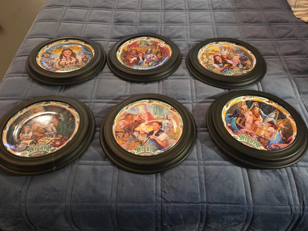 Wizard of Oz Collector Plates