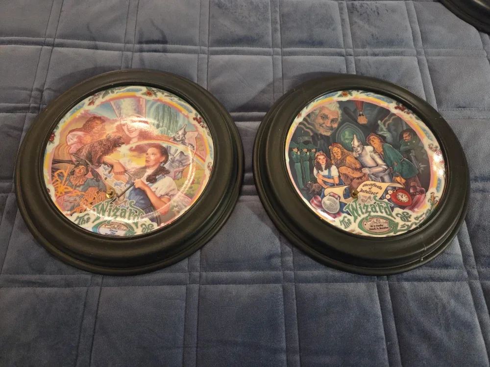 Wizard of Oz Collector Plates image indicator(2)