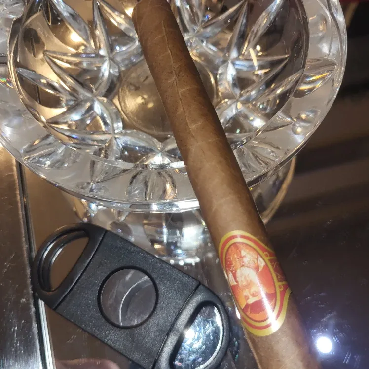 Vintage crystal cigar ashtray