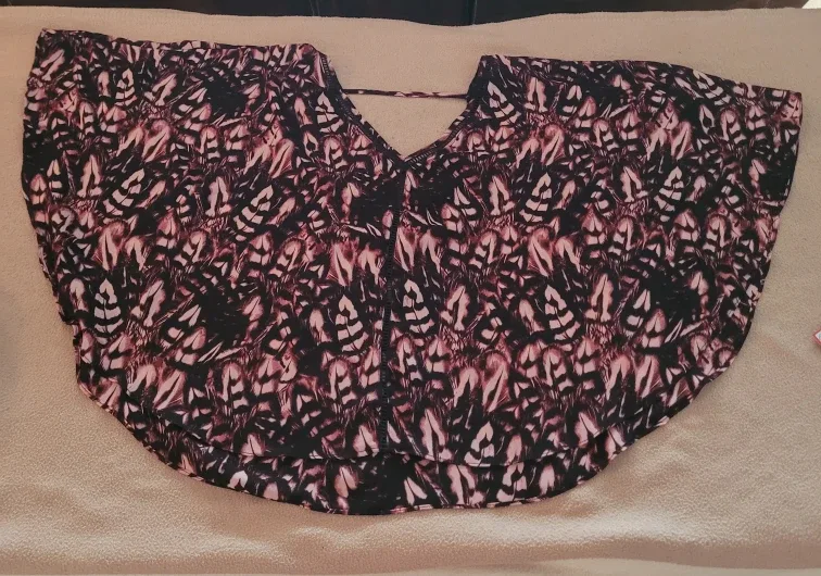 Jessica Simpson Top - Size M thumbnail