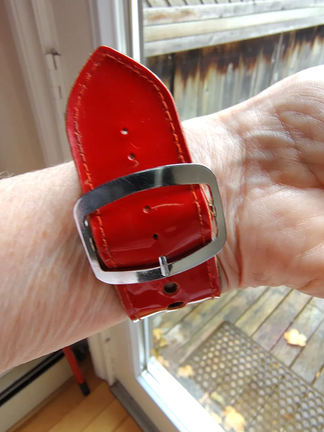 Vintage 1970s Mickey Mouse Wind-Up Watch image indicator(5)