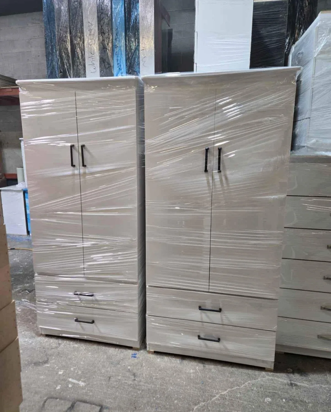 White Wardrobe with Drawers image indicator(6)