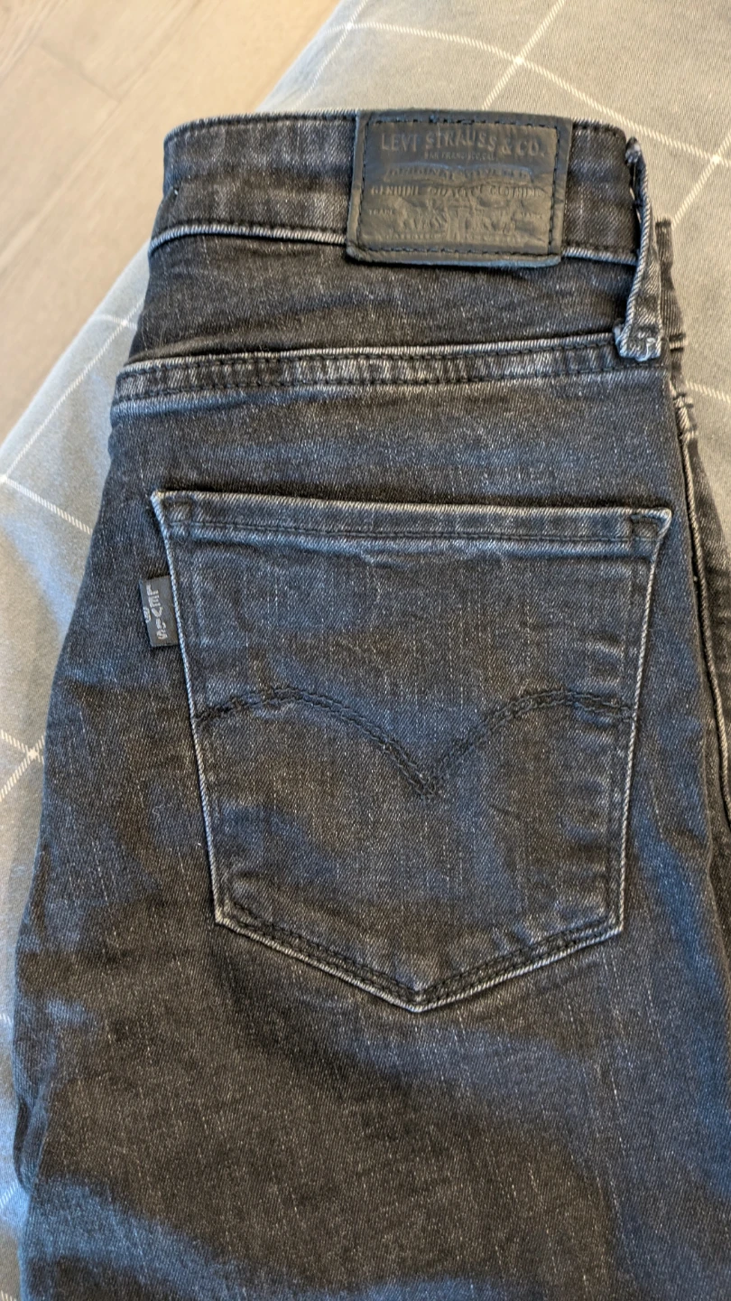 Levi's 721 High Rise Skinny Jeans - Size 29 - photo 2