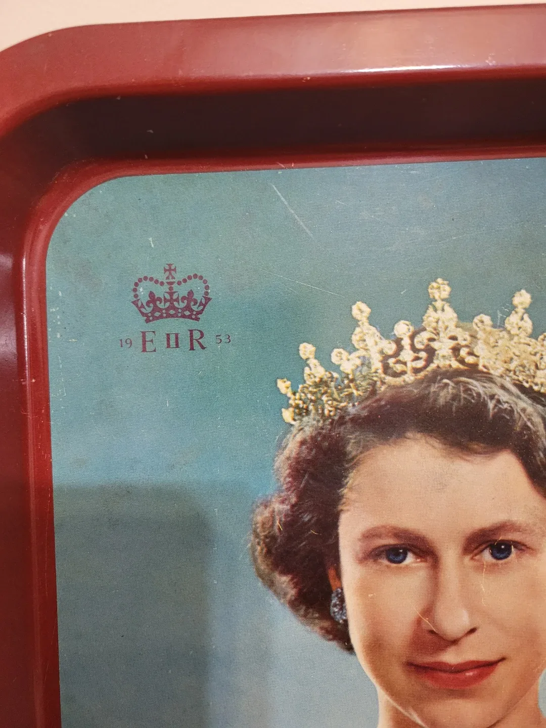 Vintage Queen Elizabeth II Tray image indicator(2)