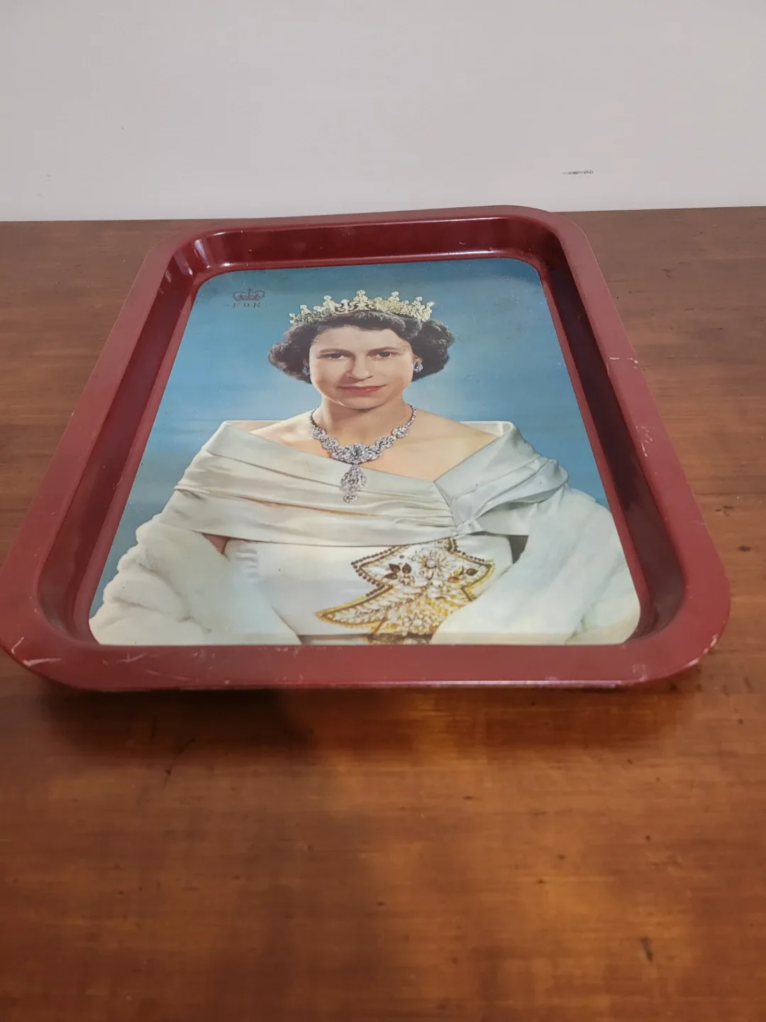 Vintage Queen Elizabeth II Tray image indicator(3)