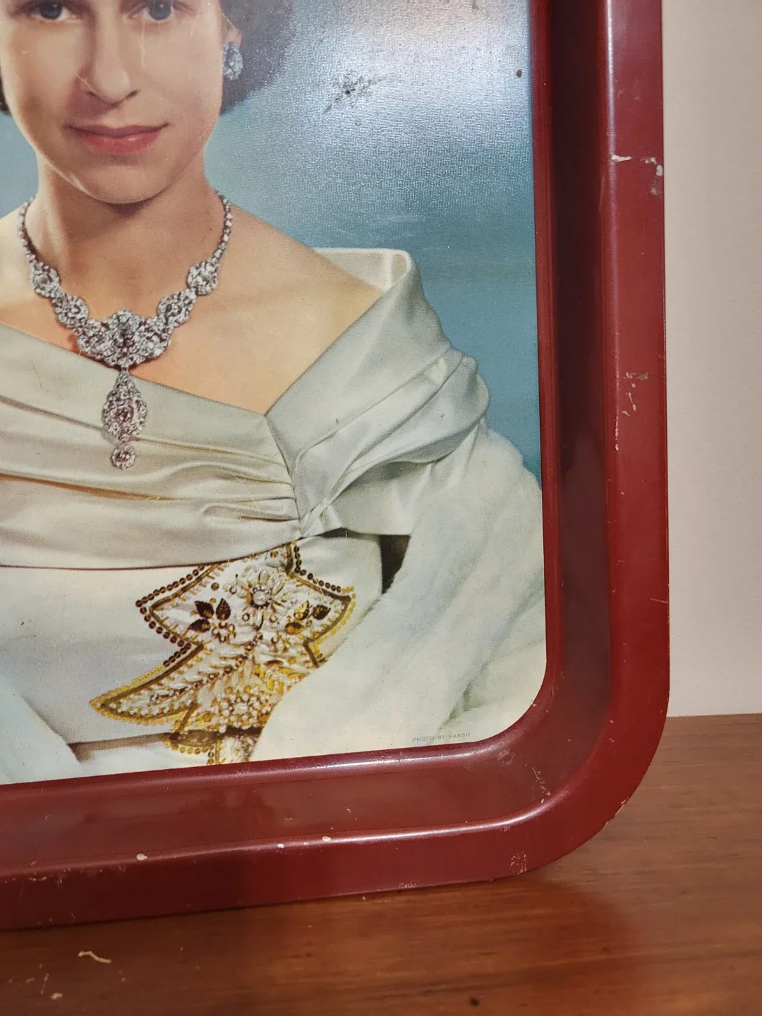 Vintage Queen Elizabeth II Tray image indicator(4)