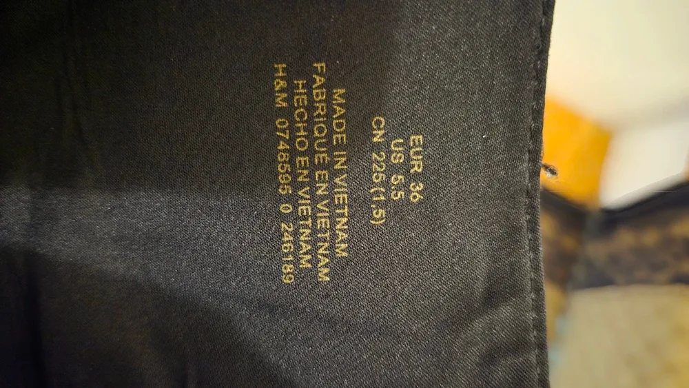 H&M Black Suede Ankle Boots - Size 5.5 image indicator(2)