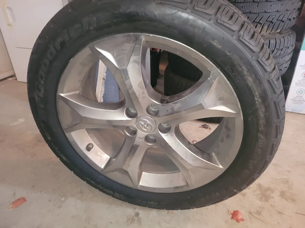 Toyota Wheel with BFGoodrich Winter Tire image indicator(3)