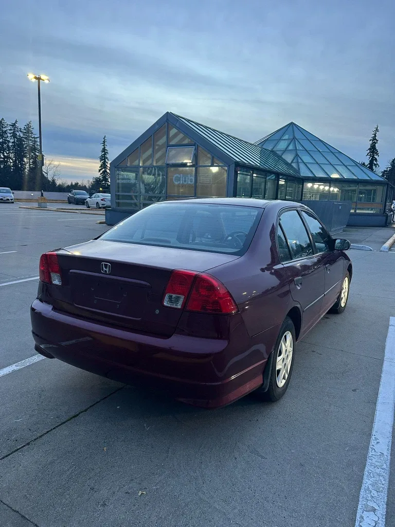 Honda Civic Sedan - Maroon image indicator(6)