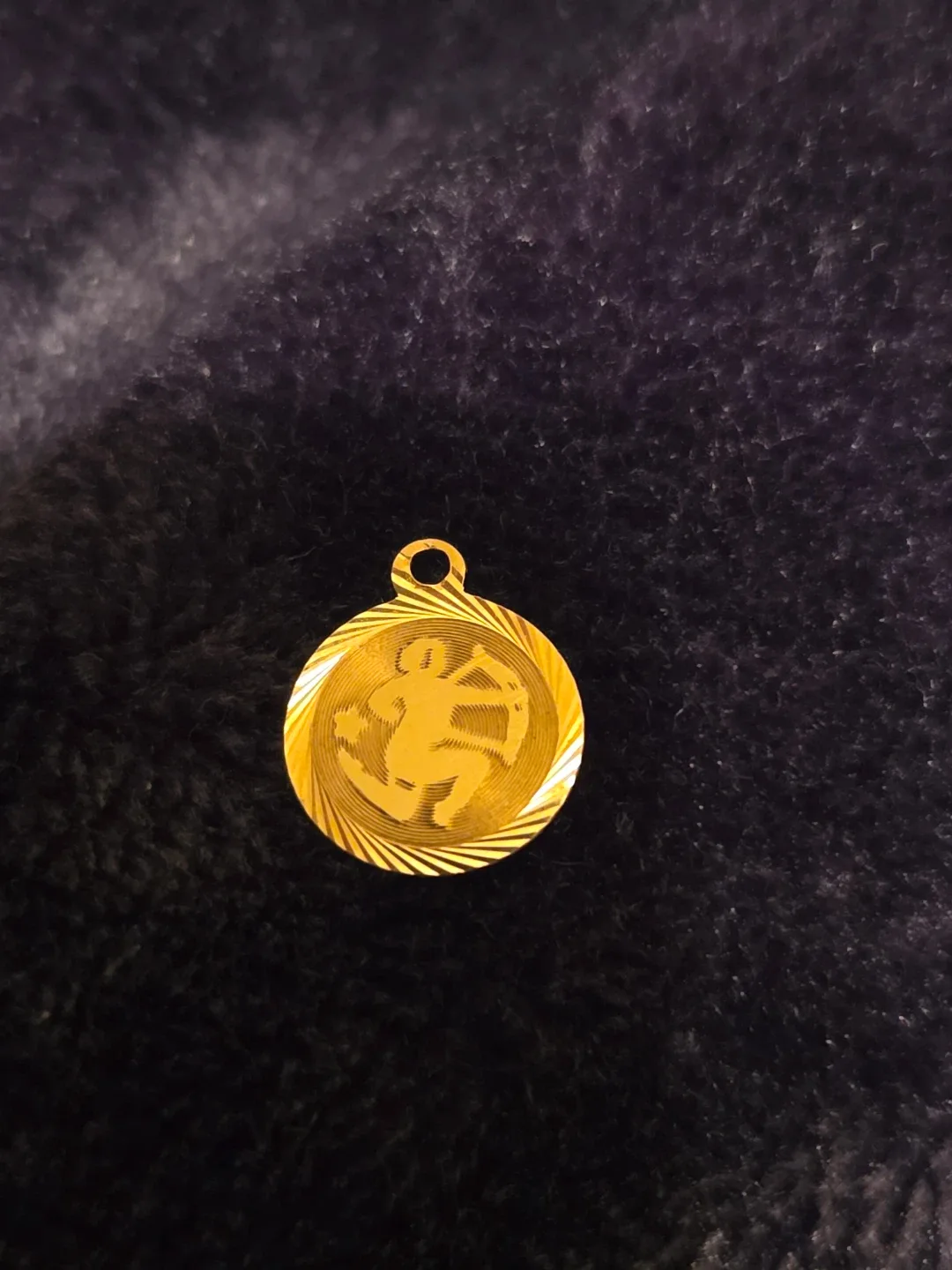 10k Yellow Gold Sagittarius "Archer" Zodiac Pendant image indicator(3)
