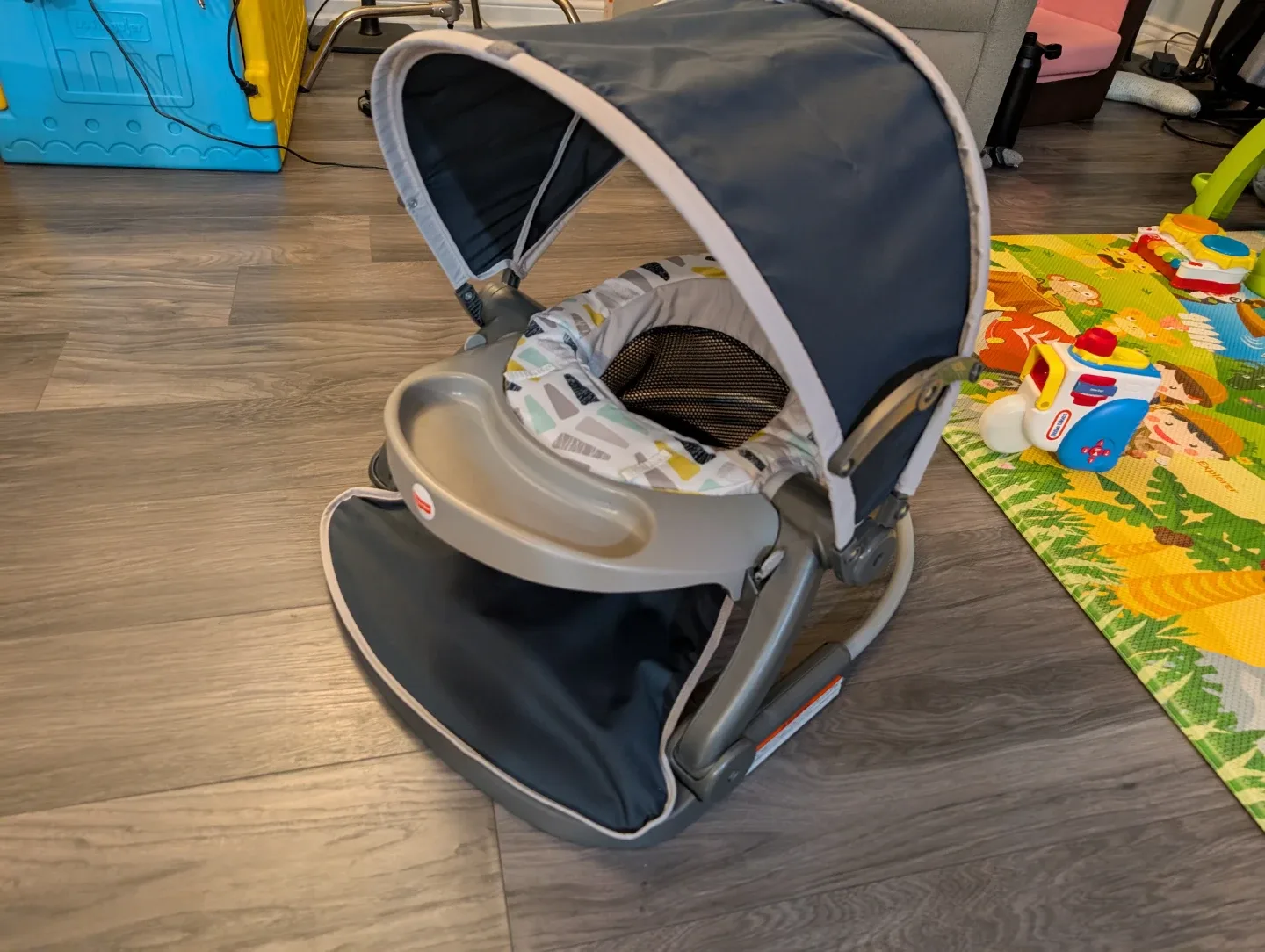 Fisher-Price Sit-Me-Up Floor Seat with Canopy image indicator(2)