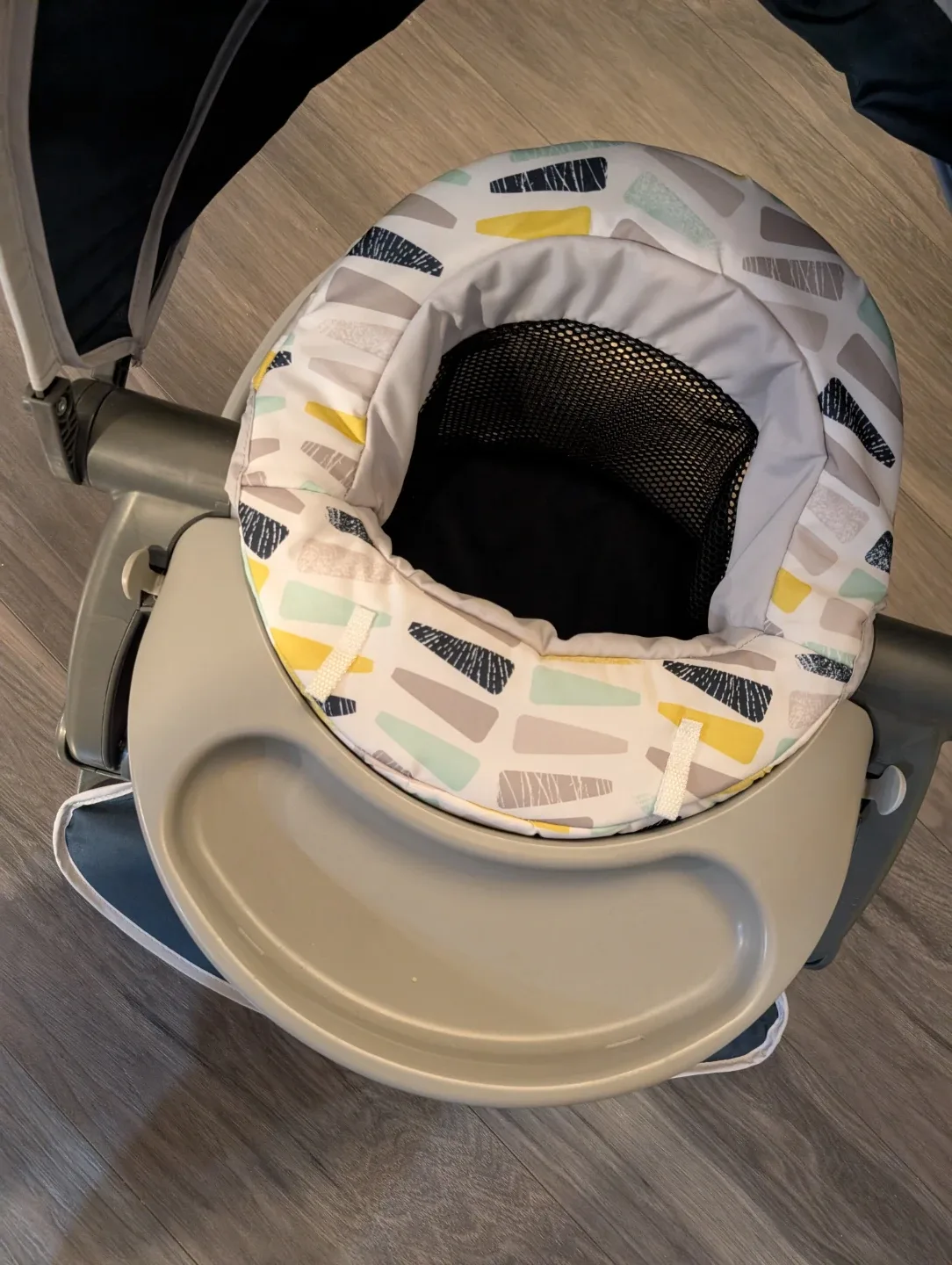 Fisher-Price Sit-Me-Up Floor Seat with Canopy image indicator(4)