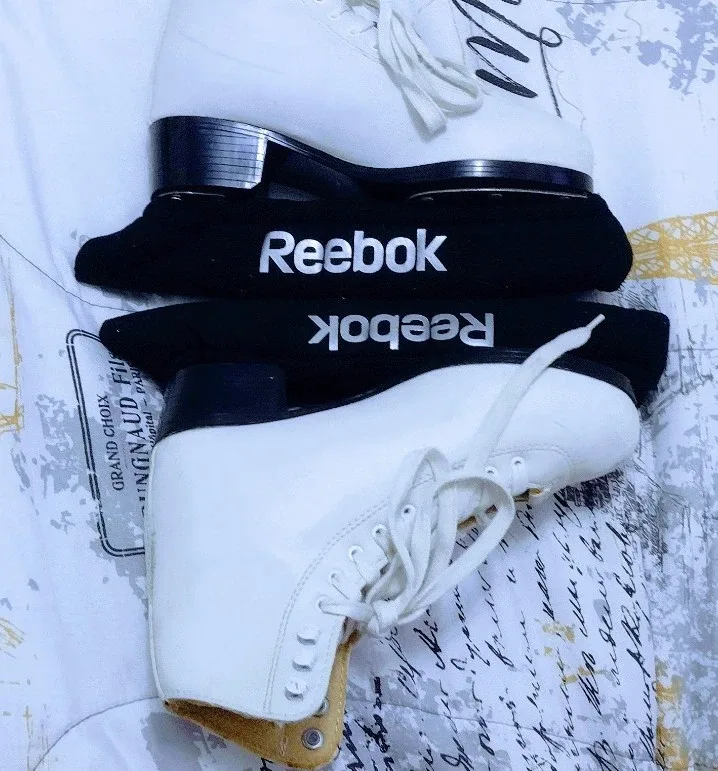 Blade Runner Figure Ice Skates. image indicator(7)