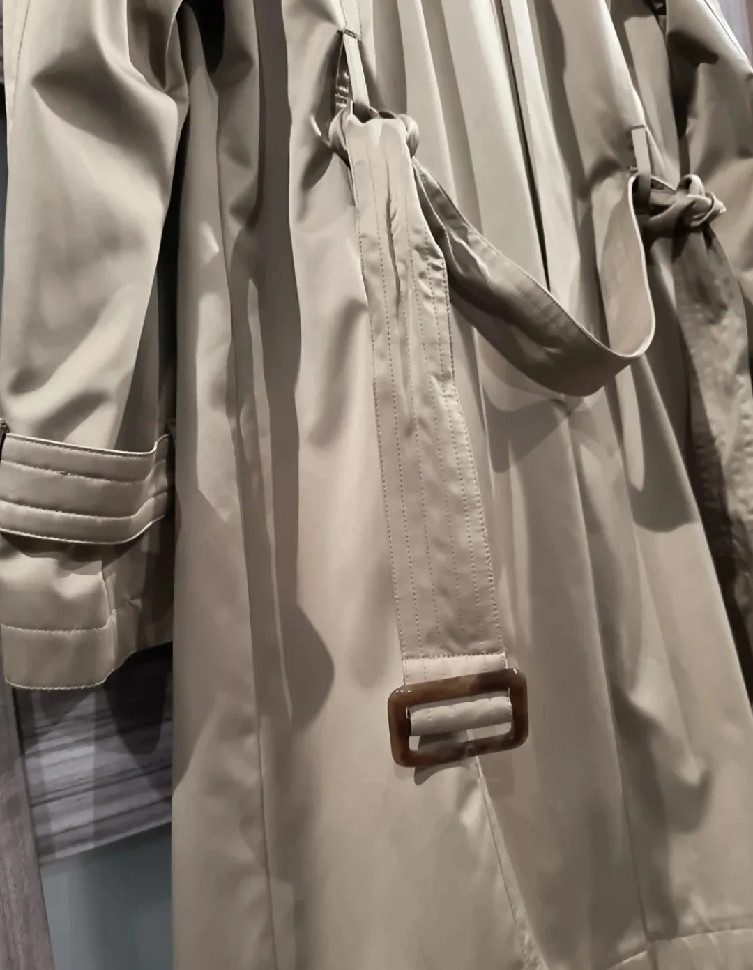 Michael Kors Beige Trench Coat image indicator(7)