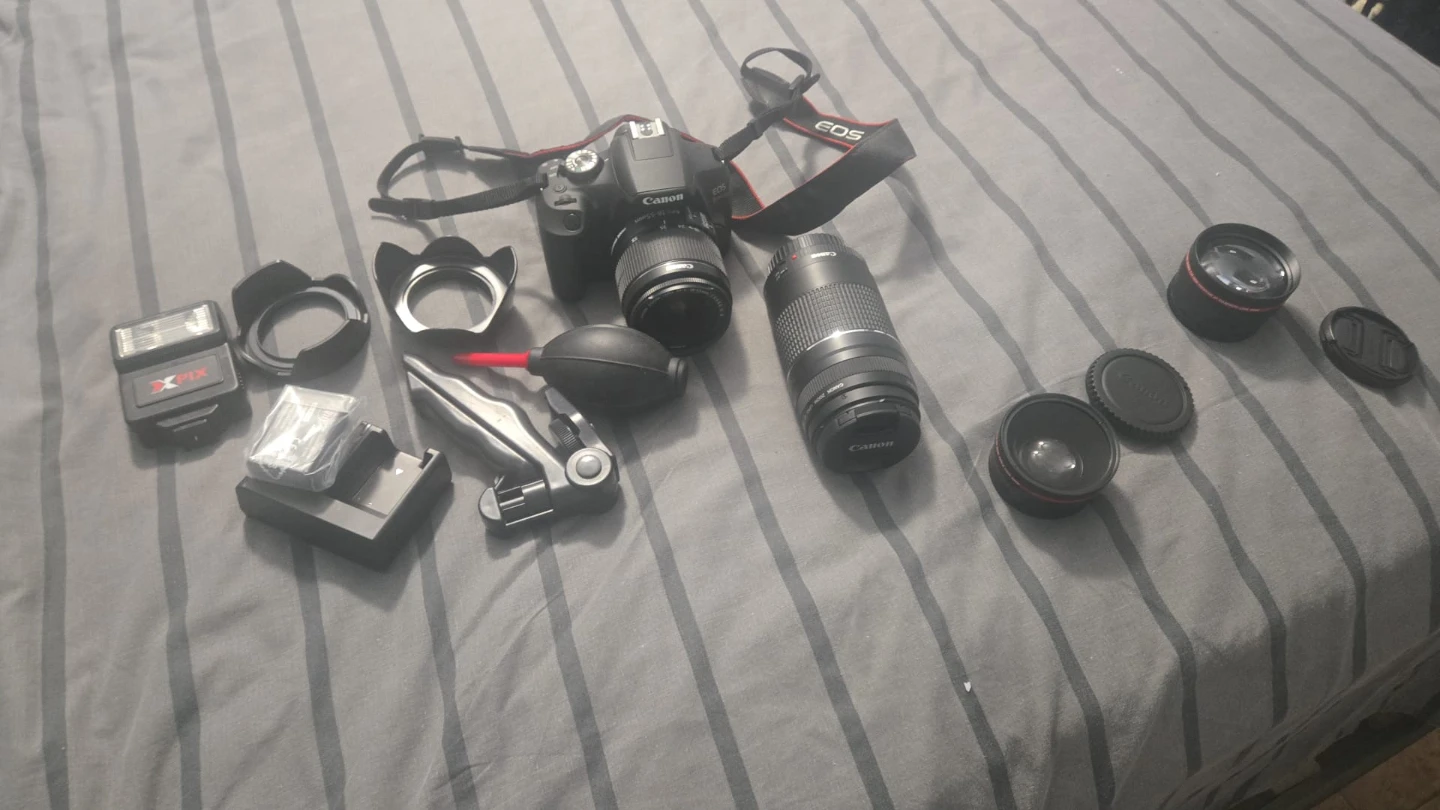 Canon EOS Rebel T7 Camera Bundle - photo 4