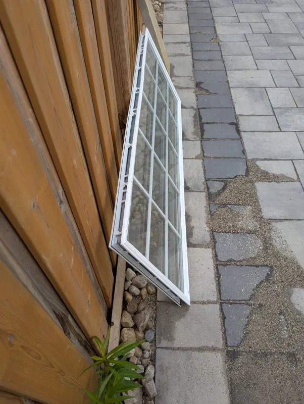 White Glass door insert image indicator(3)