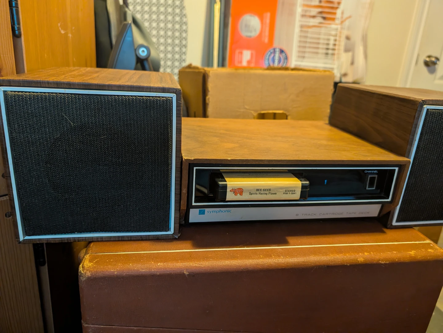 Symphonic 8 Track Cartridge Tape Deck with Speakers - photo 2