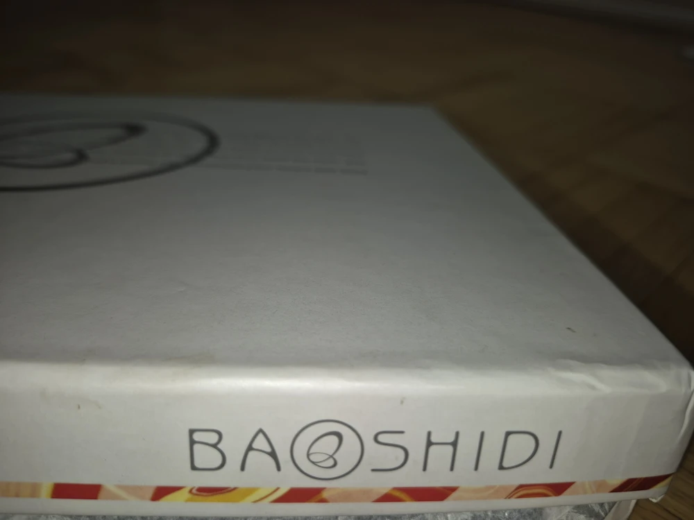 BAOSHIDI Scarf - Brand New in Box! - photo 3
