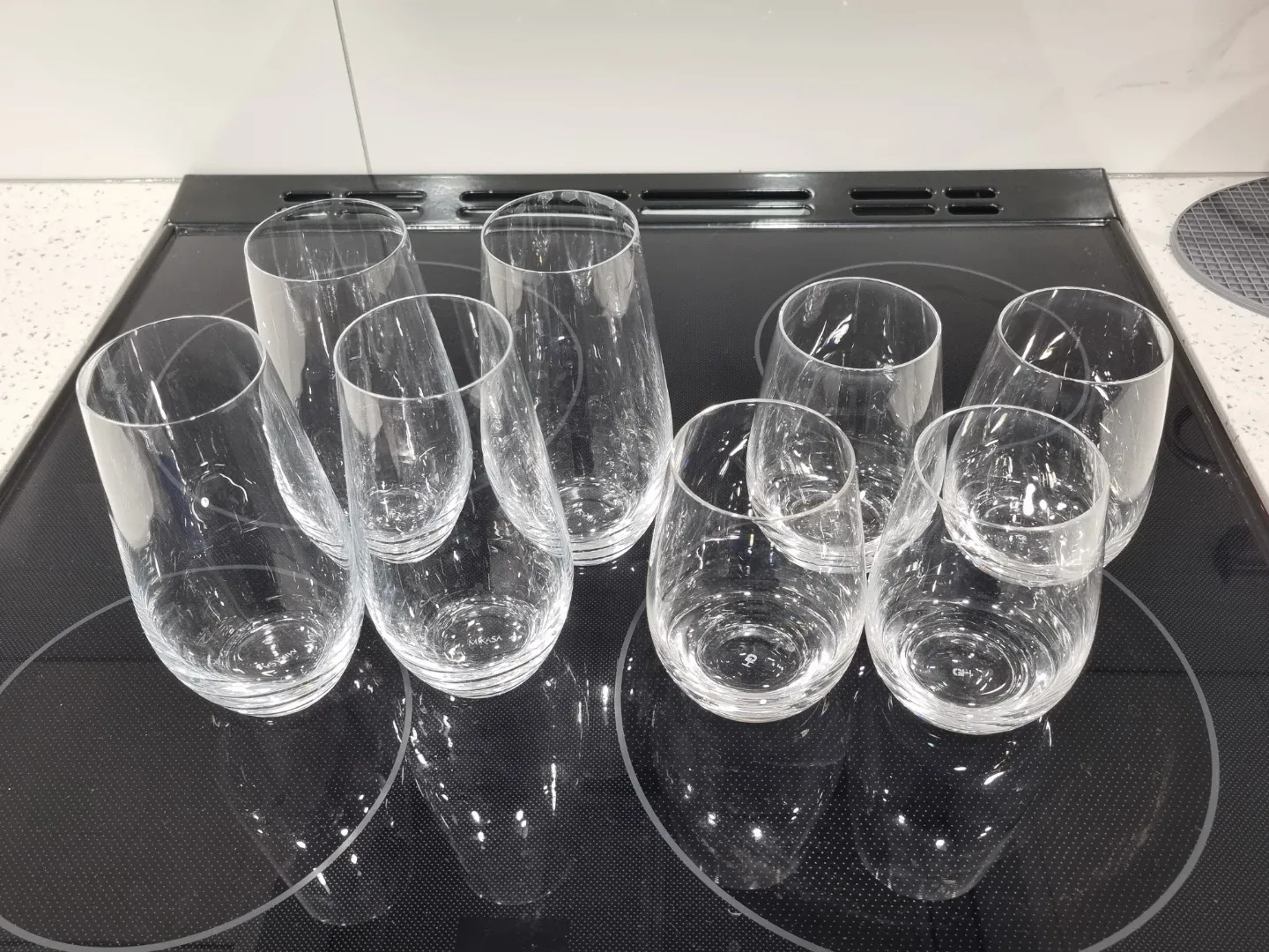Set of 8 Glasses (2 Sizes)