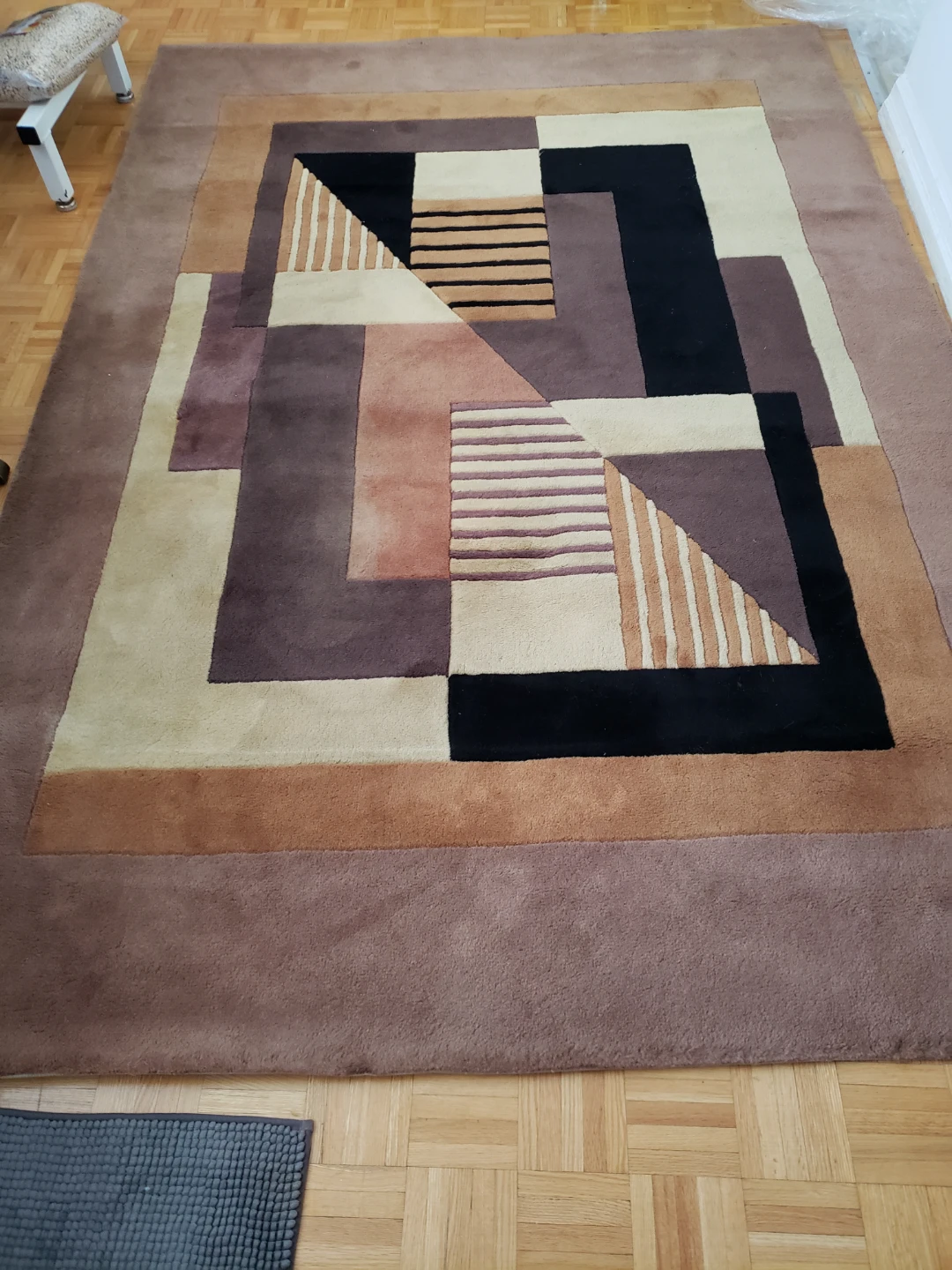 Geometric Pattern Area Rug - photo 2