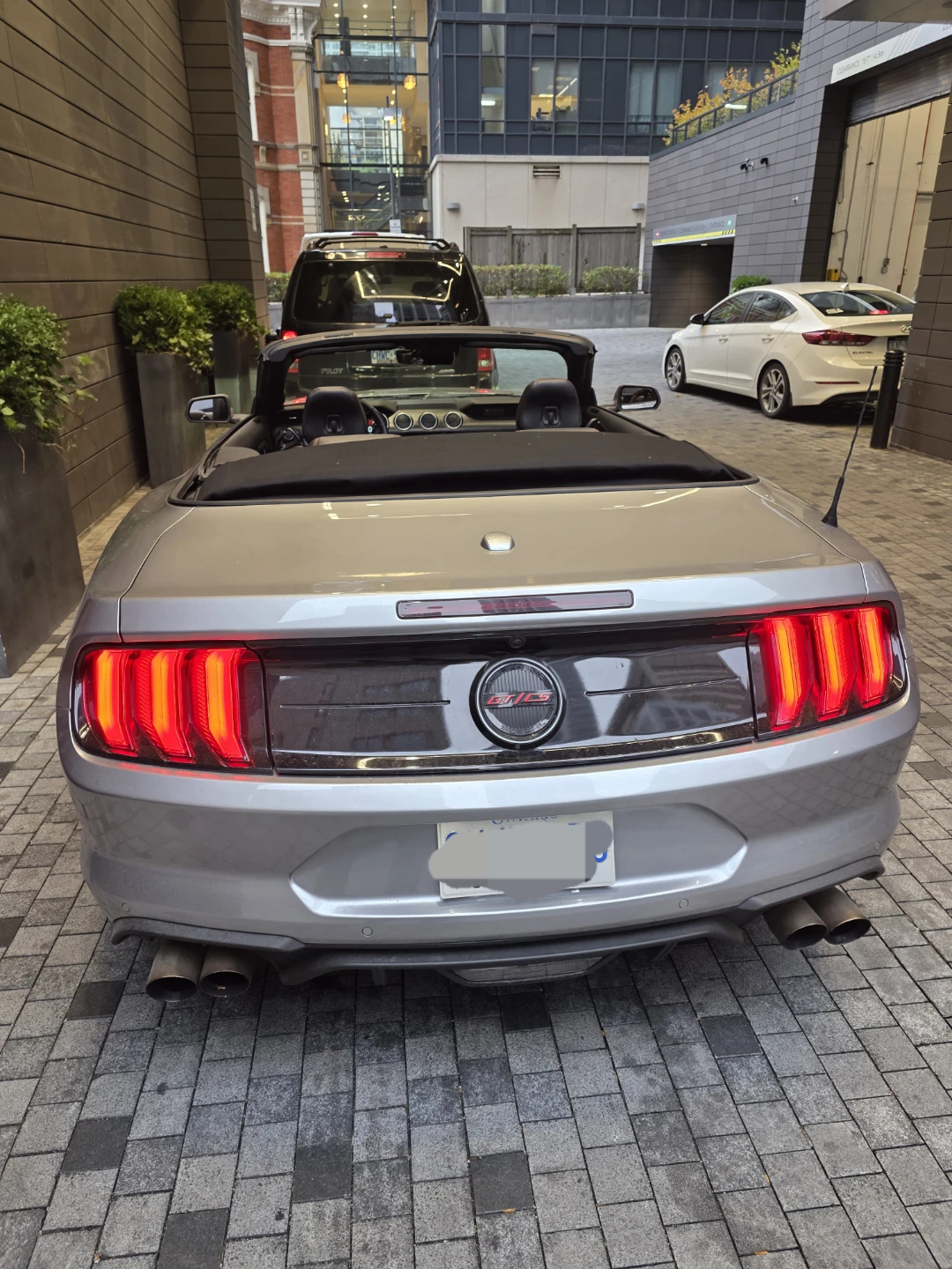 Ford Mustang Convertible - photo 3