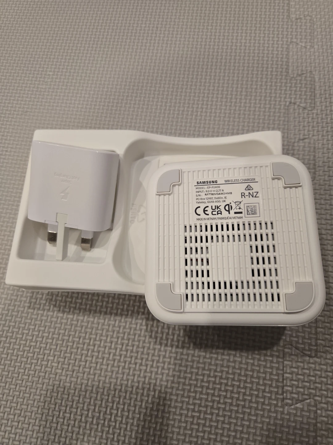 Samsung Wireless Charger Single (EP-P2400) - photo 5