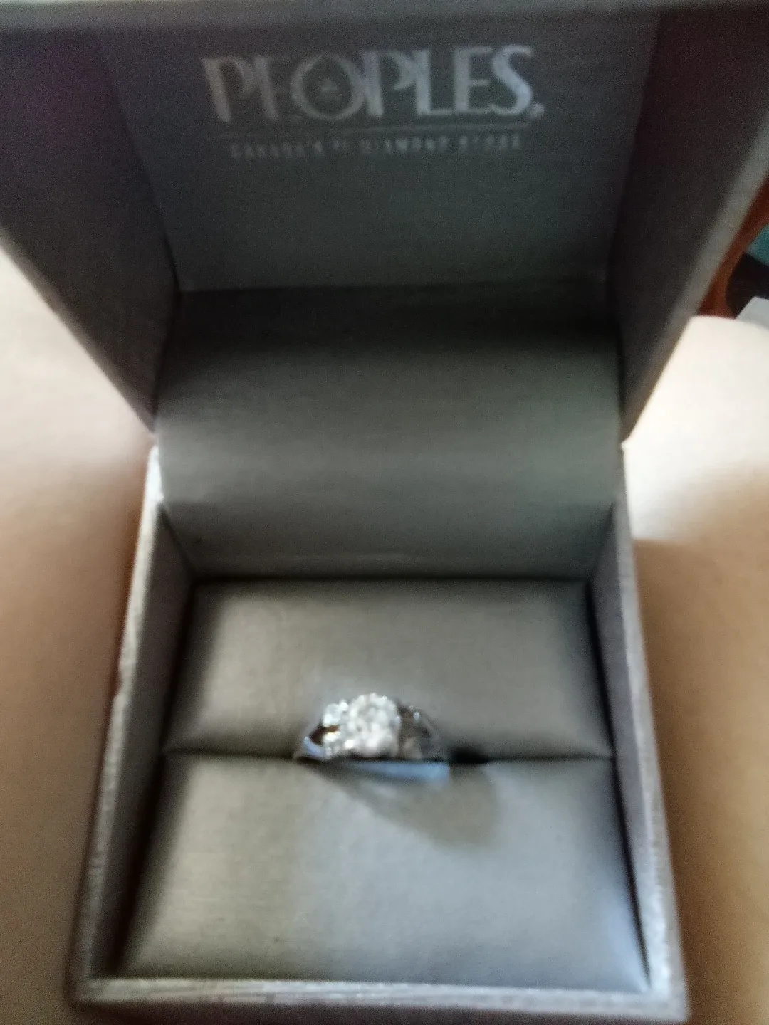 Peoples Diamond Ring thumbnail