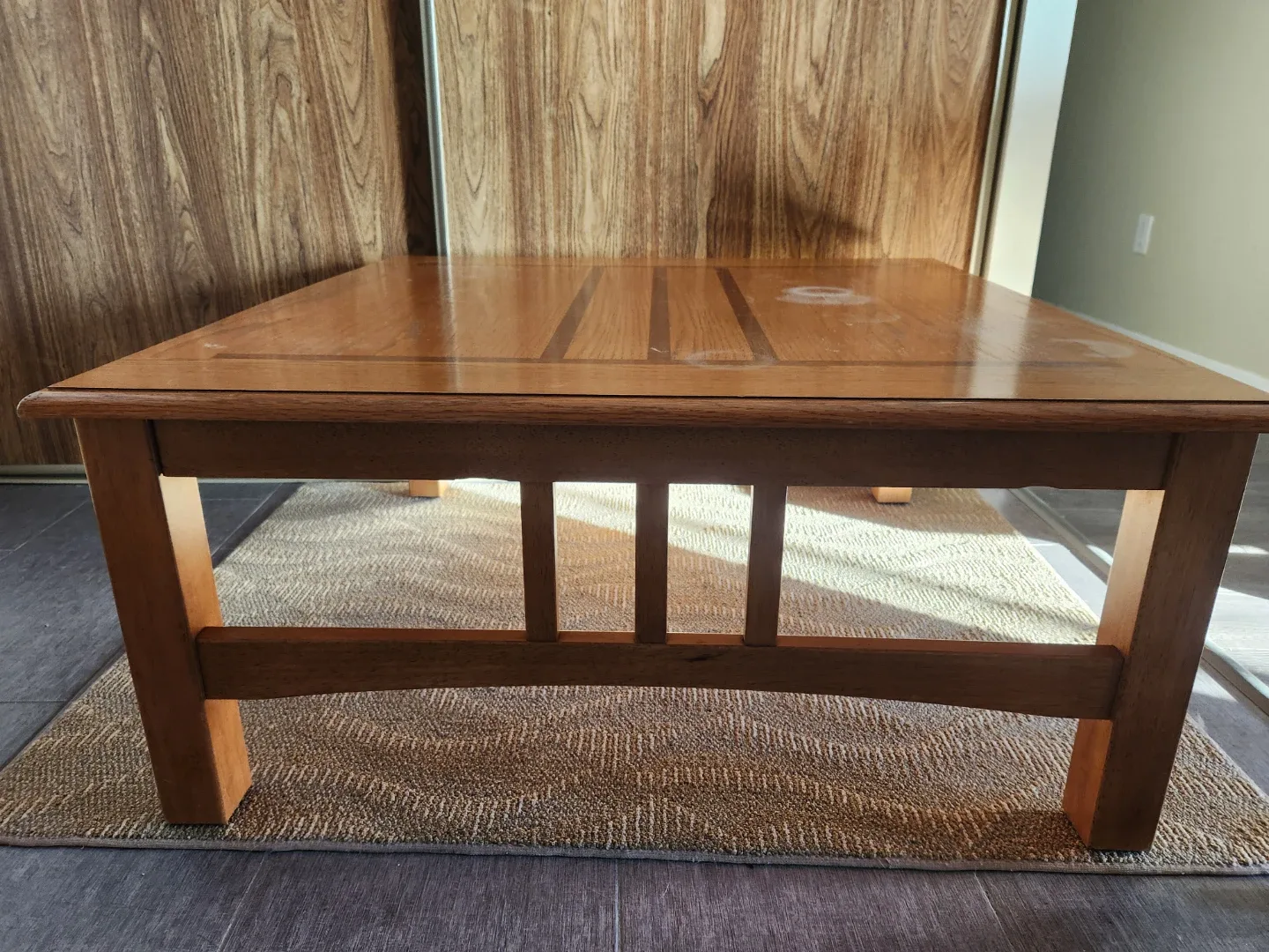 Sturdy wood table image indicator(9)