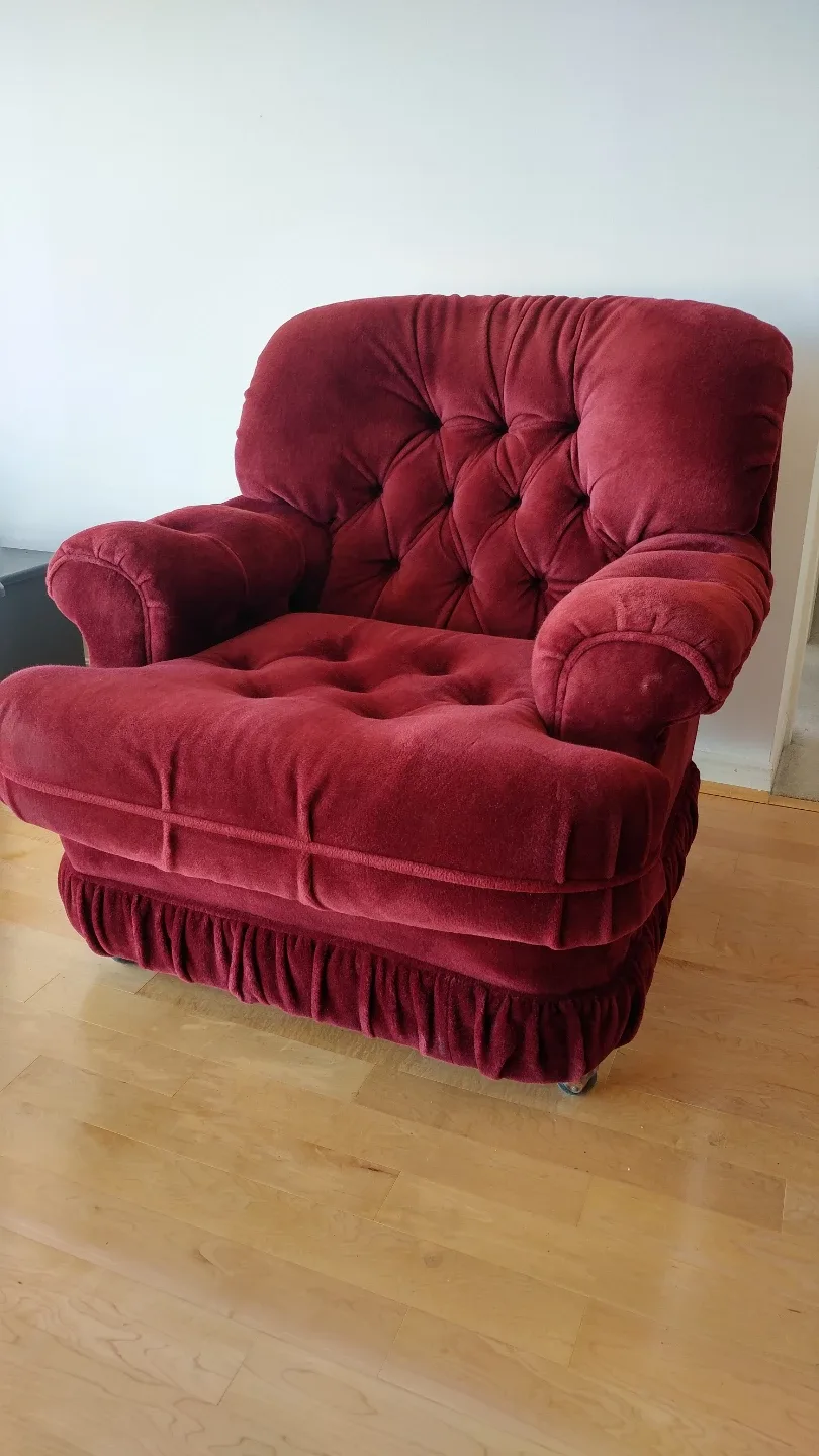 Burgundy Velvet Sofa Set - 3 Pieces image indicator(2)