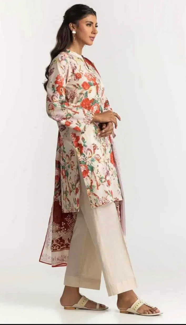 Bareeze Floral Print 3 piece suit image indicator(4)