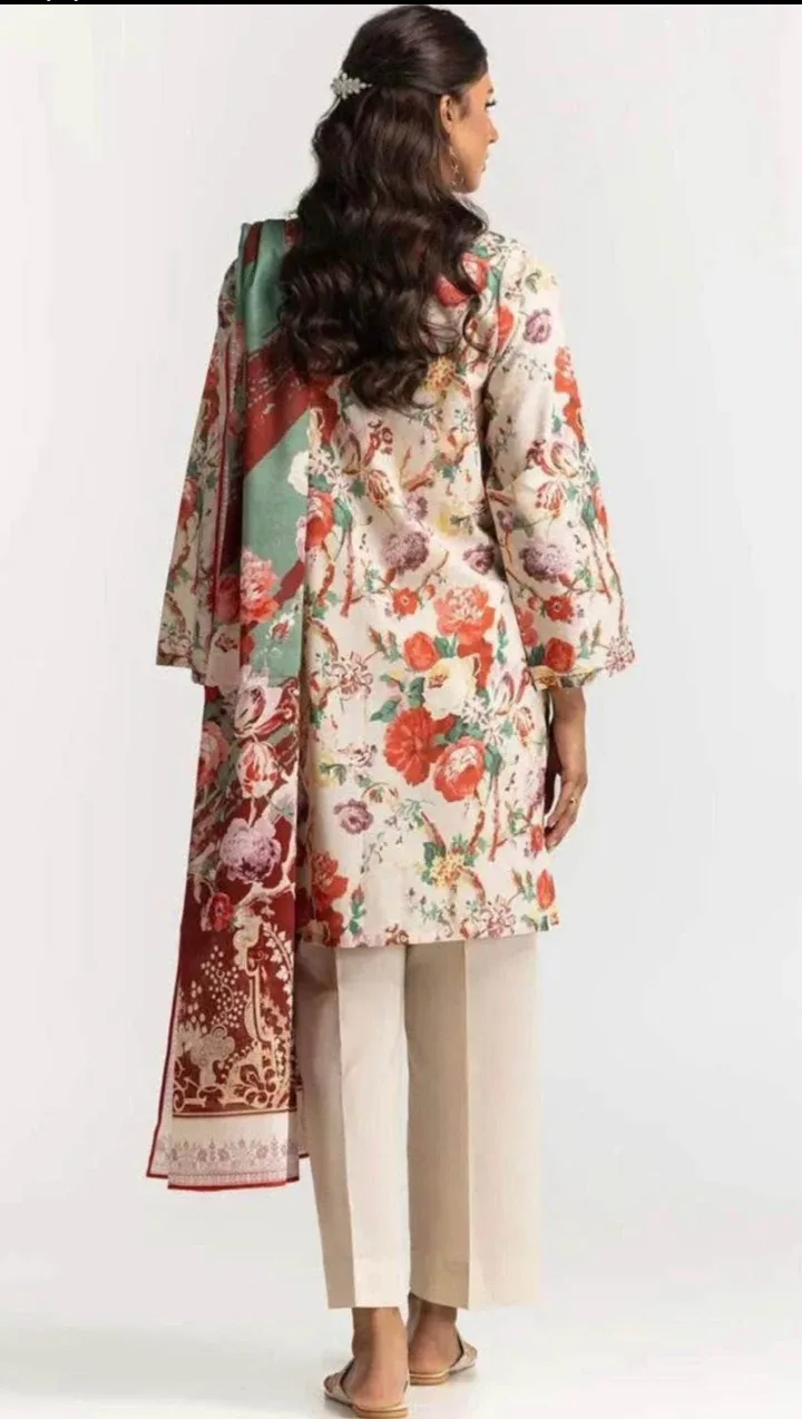 Bareeze Floral Print 3 piece suit image indicator(5)