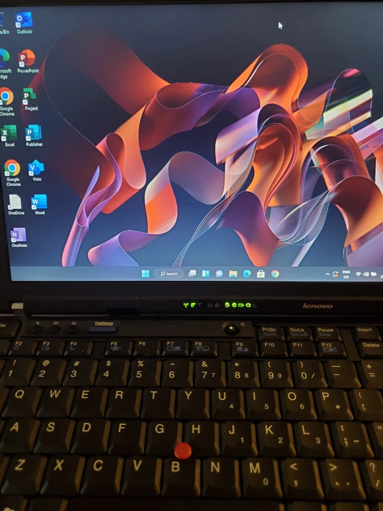 12inch Lenovo thinkpad X 200 laptop - photo 4