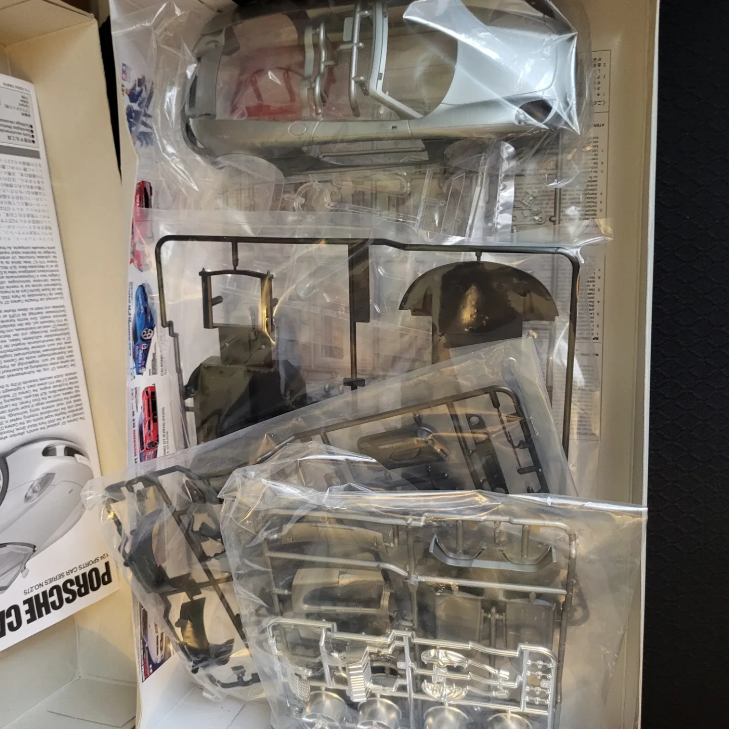 Tamiya Porsche Carrera GT 1/24 Scale Model Kit - New in Box! image indicator(6)