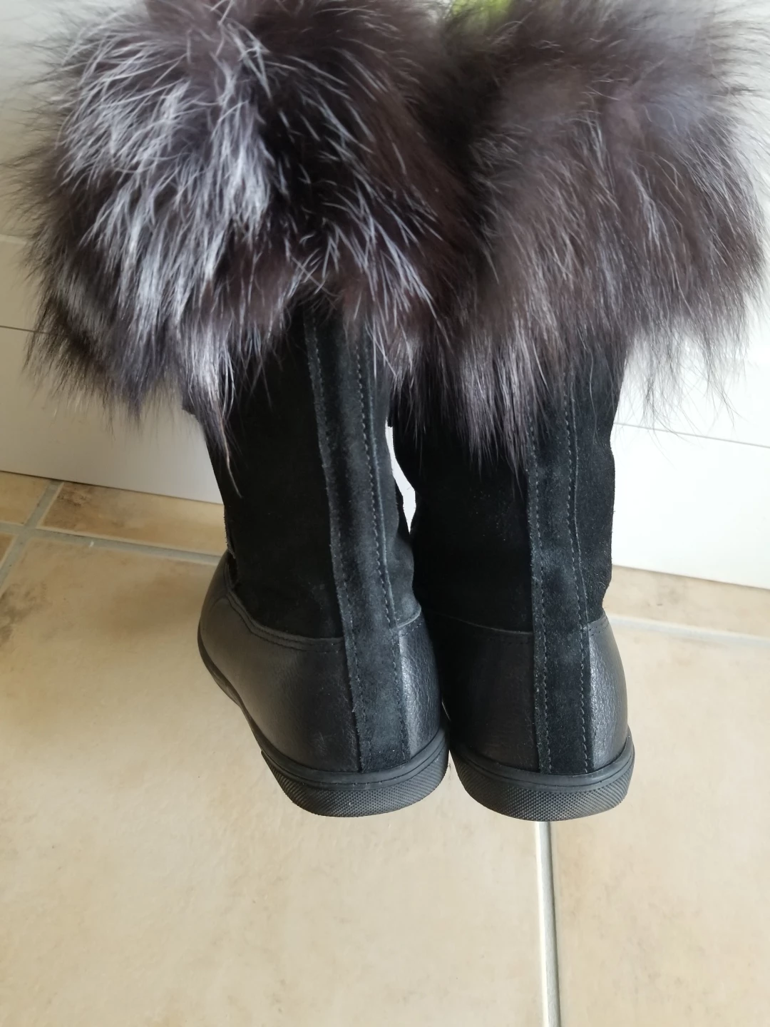 Black Winter Leather Boots with Fur Trim - photo 2